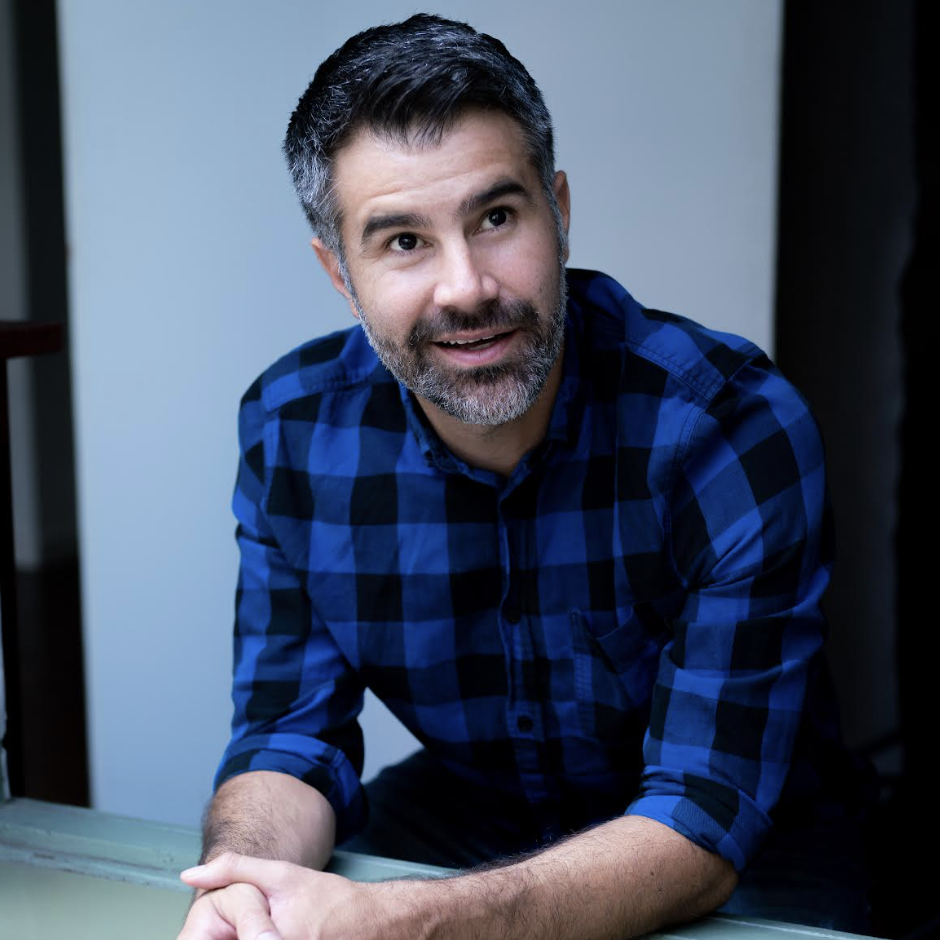 Bernardo Cubria headshot