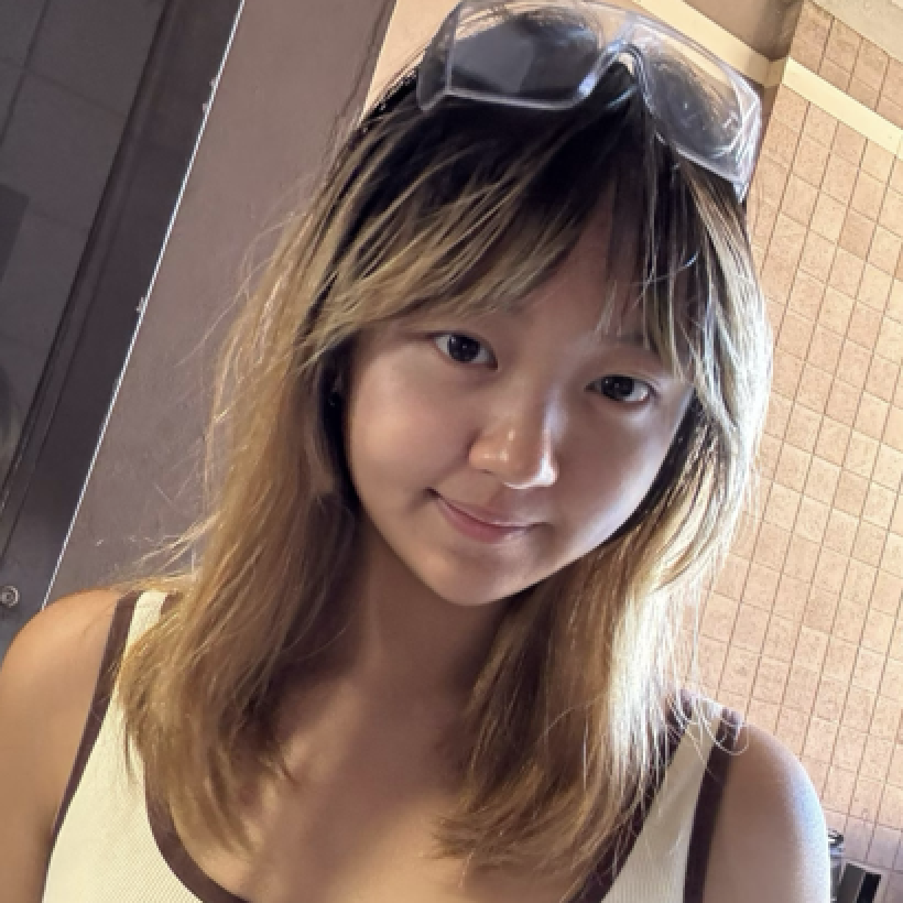 headshot of Yufei Liu